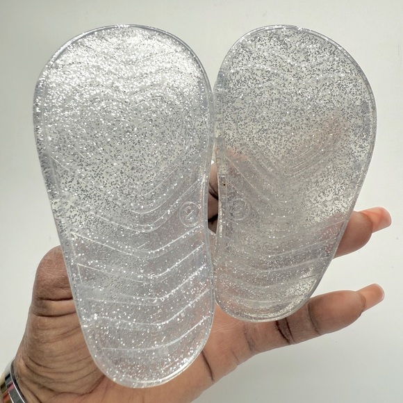 Old Navy Baby Glitter Sandals with Velcro Strap 0-3 months NWOT - Picture 5 of 6